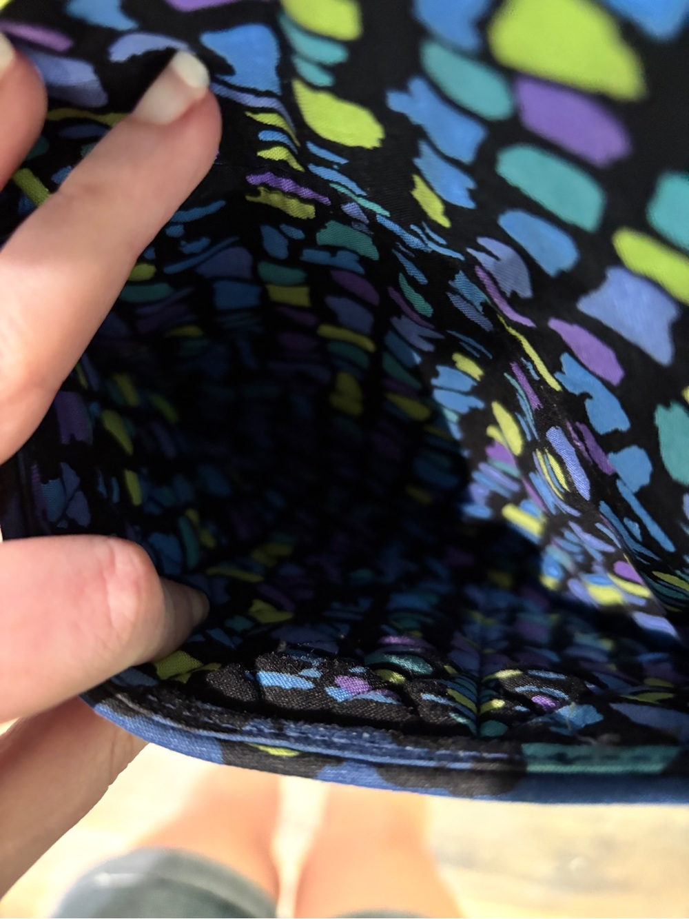 LAST DAY Vera Bradley Quilted Floral Crossbody Bag in Navy Blue - Picture 5 of 10